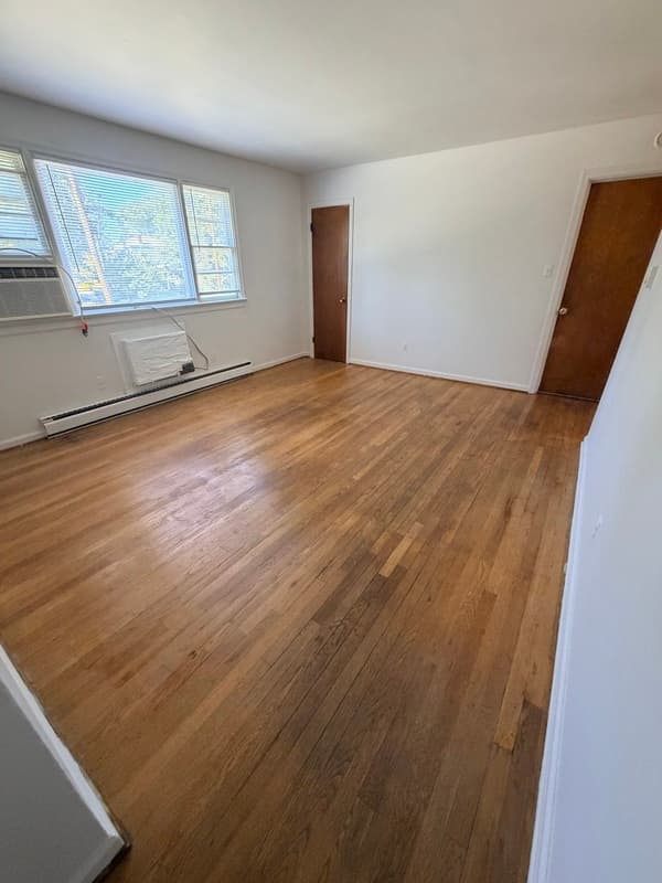 Richmond Condo: 3215 Meadowbridge Rd