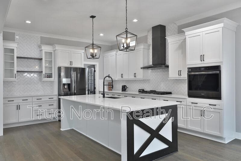 Lewis Center House: 2246 Koester Trace