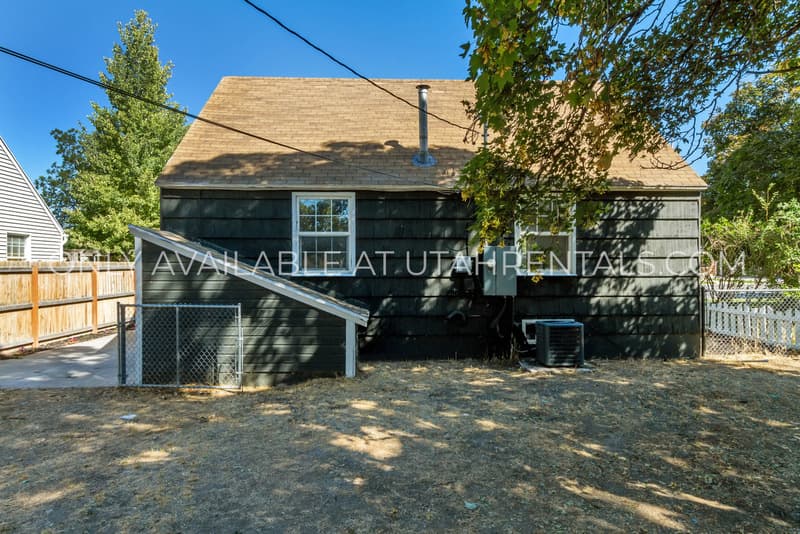 American Fork House: 411 W Main St