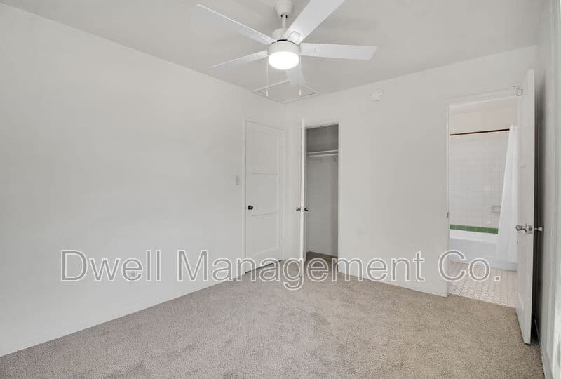 La Mesa Condo: 4833 Cypress St