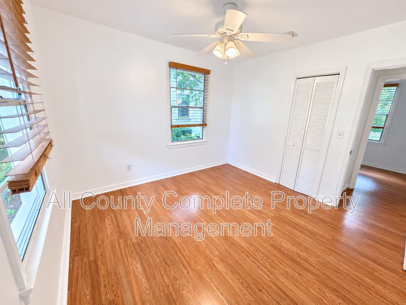 Jacksonville House: 4803 Lexington Ave