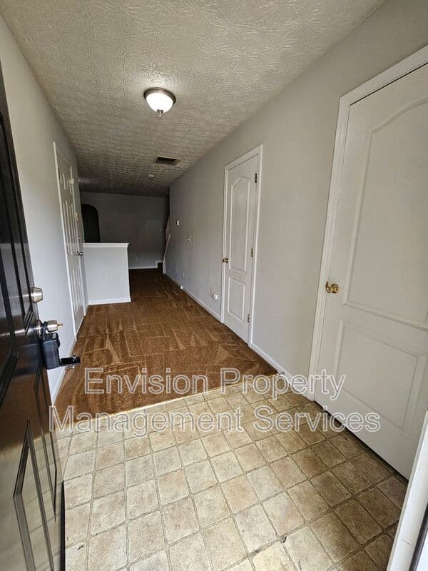 Jonesboro House: 678 Georgetown Court