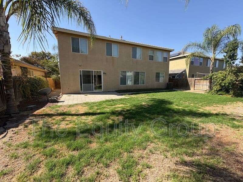 Visalia House: 3116 W Buena Vista