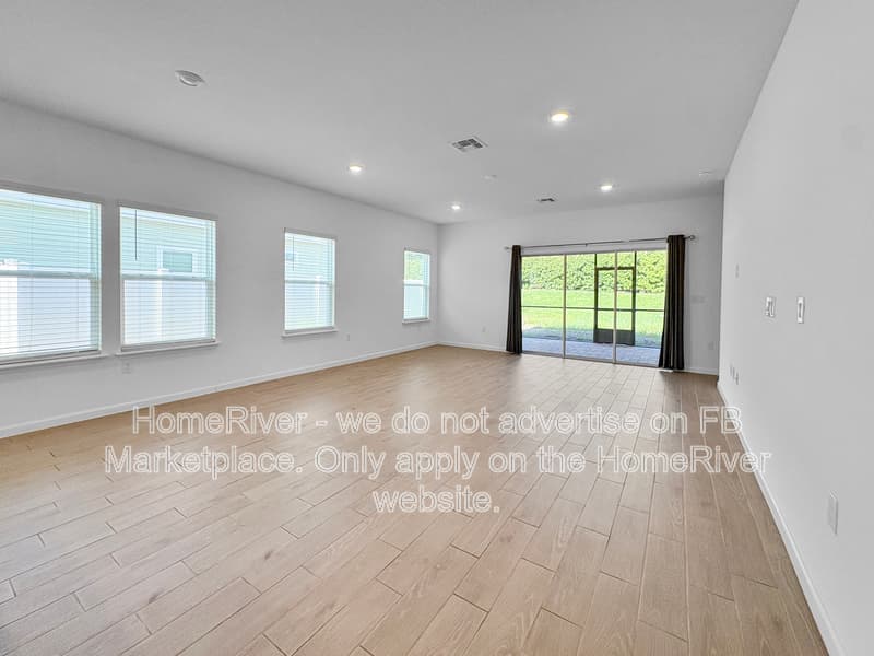 Ocala House: 4477 NW 14th Loop