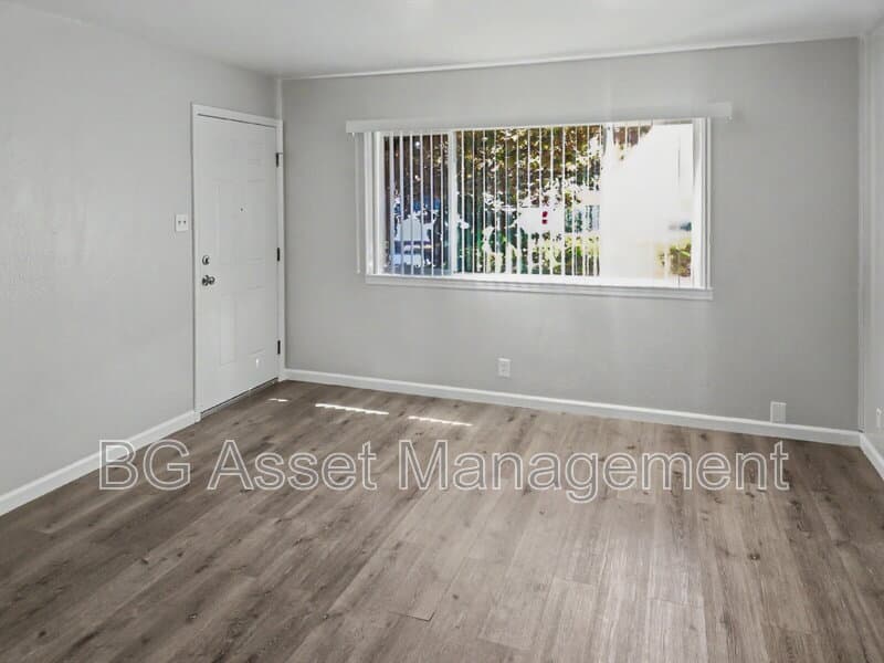 San Pablo Condo: 1691 Hayes Street