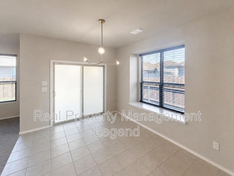 Denton House: 5601 Portola Ln