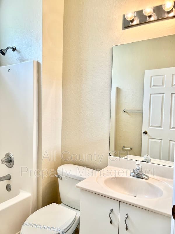 Poinciana Condo: 21202 Indian Creek Drive