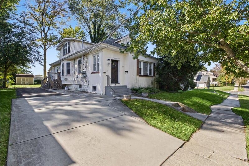 Audubon Condo: 504 Cedarcroft Ave. - C