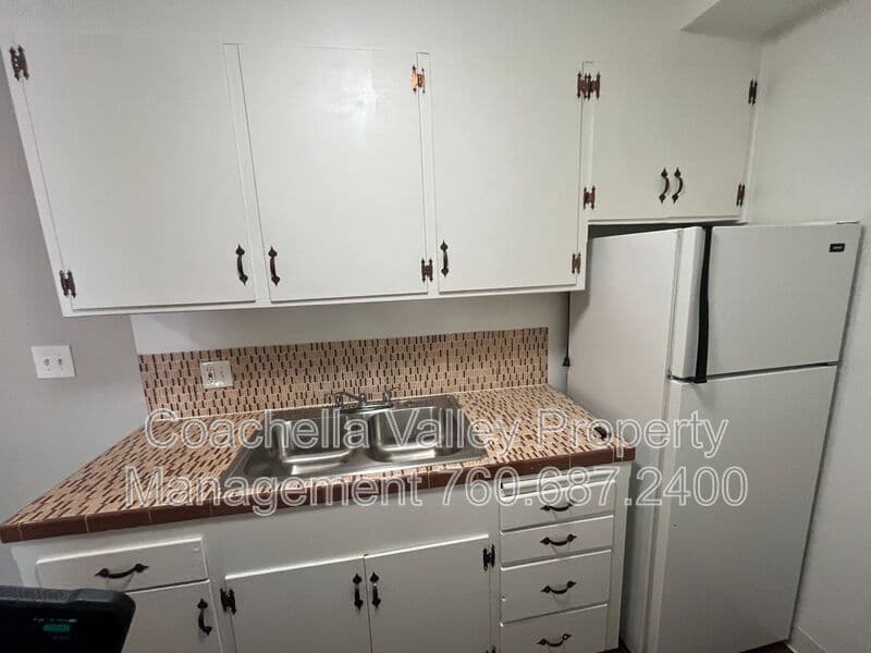 Palm Springs House: 2580 E Tahquitz Canyon Way