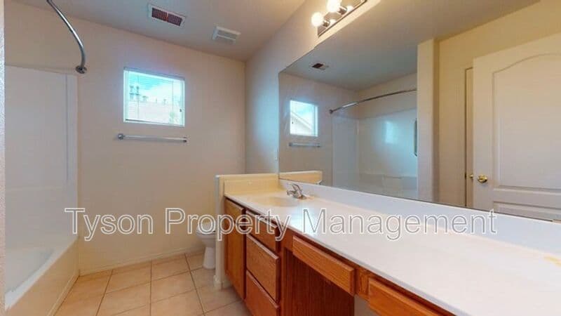 Rio Rancho House: 3422 Stony Meadows Cir NE