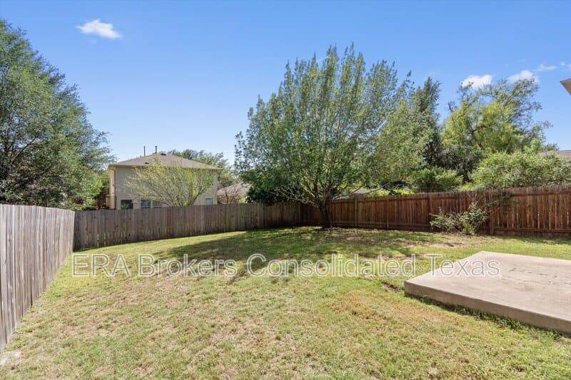 Austin House: 5825 Silver Screen Dr