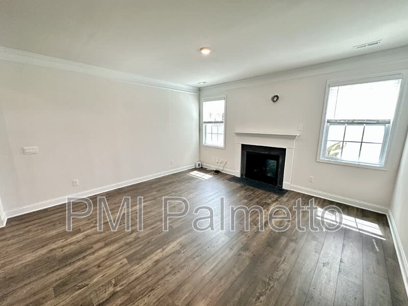 Blythewood House: 35 Golden Spur Ln