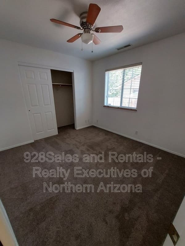 Flagstaff House: 4029 S Nicholas St