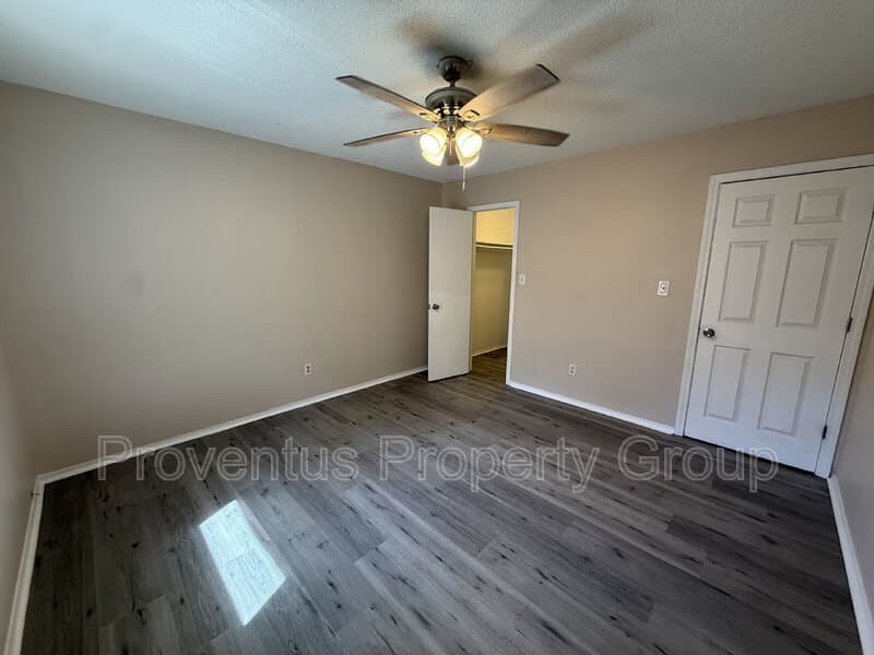 Pensacola Apartment: 260 N Crow Rd