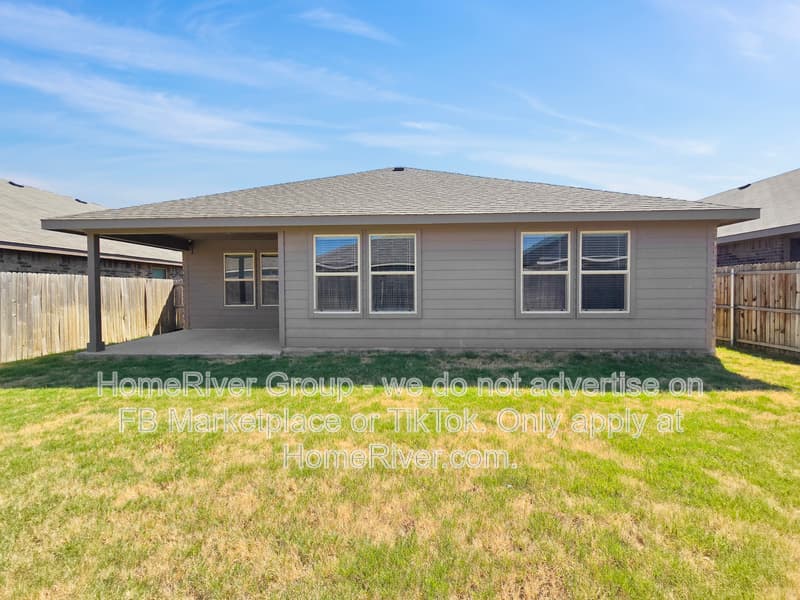 Crowley House: 10356 Fort Elliott Trl