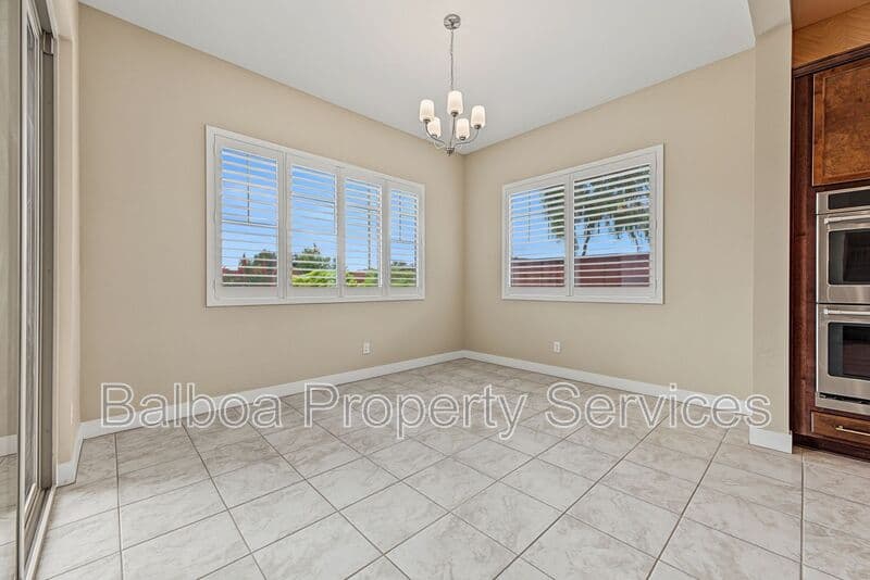 Queen Creek House: 20547 E Via De Colina