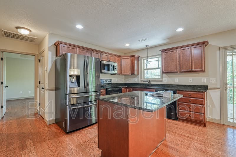 Inman House: 151 Harvest Ridge Drive