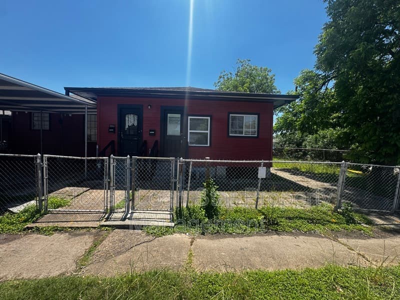 Houston Condo: 1504 Luzon St