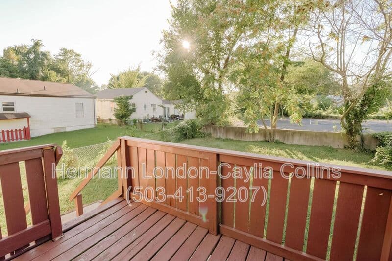 Saint Louis House: 5733 Albia Terrace