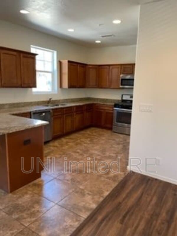Flagstaff Townhome: 2443 West Pikes Peak Drive