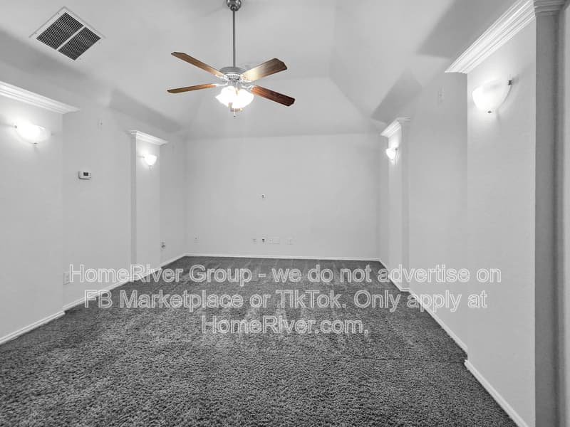 Fort Worth House: 4232 Doe Creek Trl