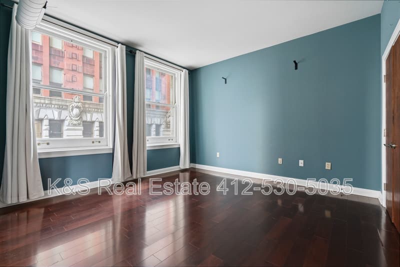 Pittsburgh Condo: 306 Fourth Avenue - Unit 302