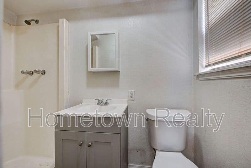 Oklahoma City House: 1109 NE 5th Terrace