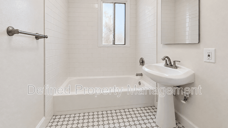 Los Angeles (Koreatown) Condo: 326 S. Normandie Ave.