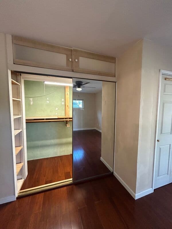 La Mesa House: 4040 Yale Ave
