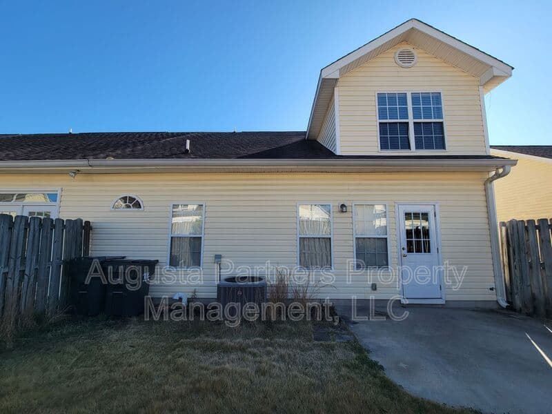 Evans House: 117 Palmer Ct