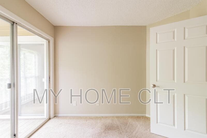Charlotte Condo: 2516 Cranbrook Lane #11
