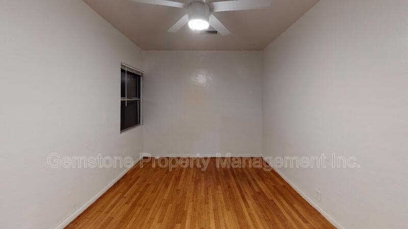 San Diego House: 5017 College Ave