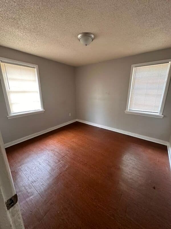 Memphis House: 2108 Curry Ave