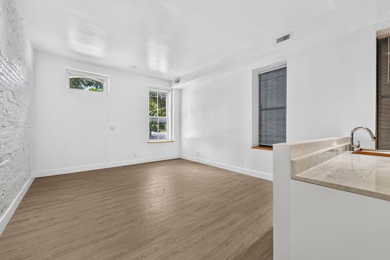 Saint Louis Condo: 1704 S Tucker Blvd