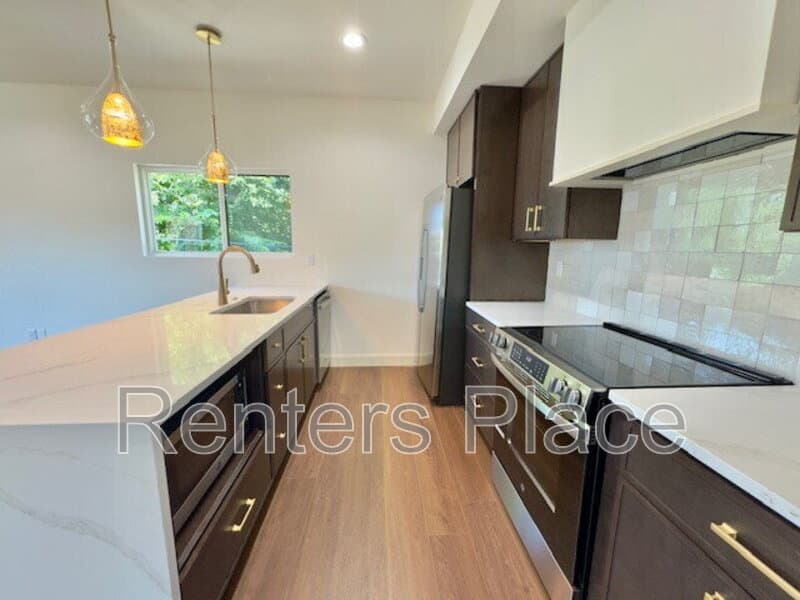 Tulsa House: 1140 South Quincy Avenue