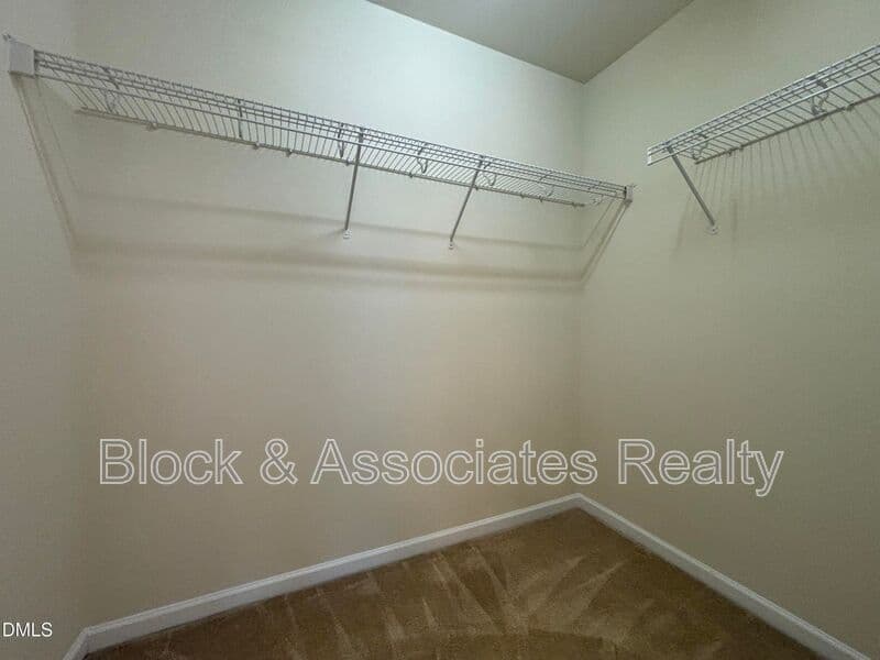 Wake Forest House: 1429 Kirkwood Hill Way