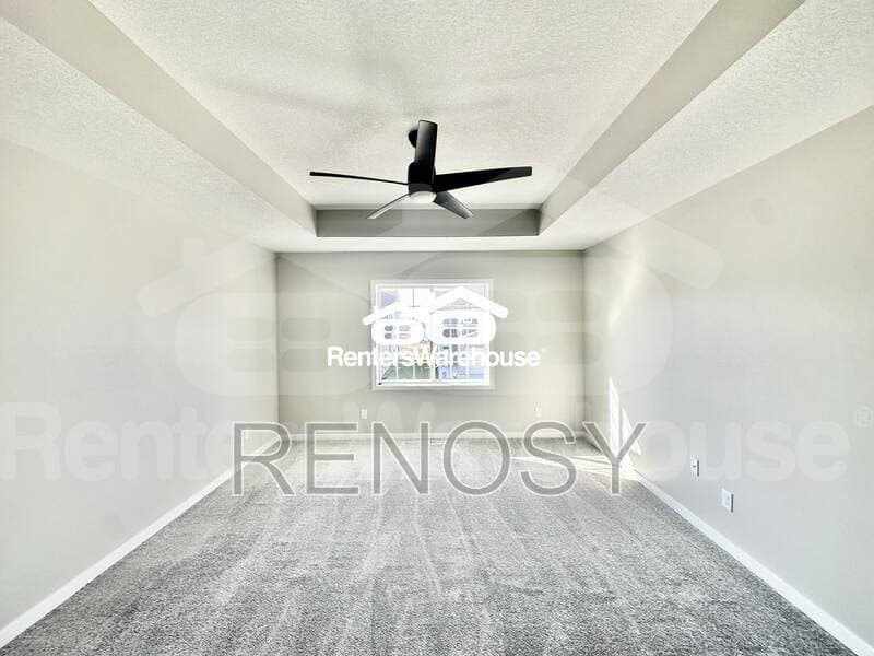 Des Moines Townhome: 7000 Lake Hill Drive