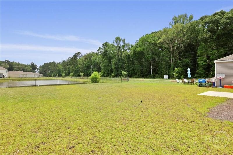 Hinesville House: 25 Hazy Lane