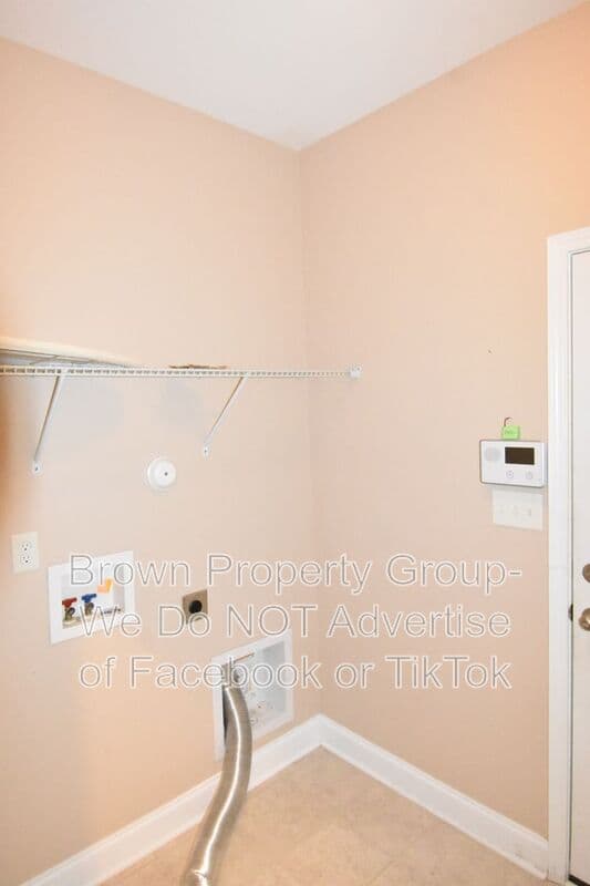 Fayetteville House: 4221 Raccoon Path