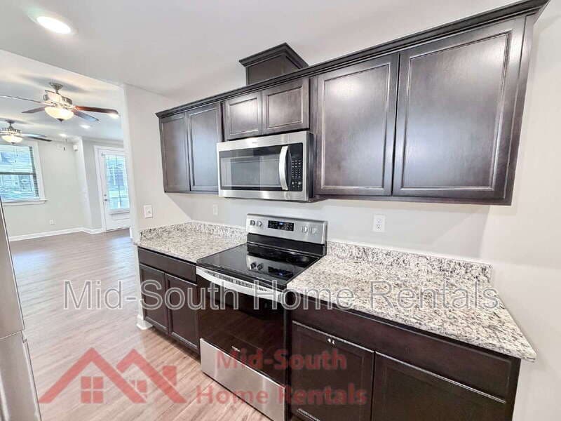 Memphis Townhome: 82 N Rembert St