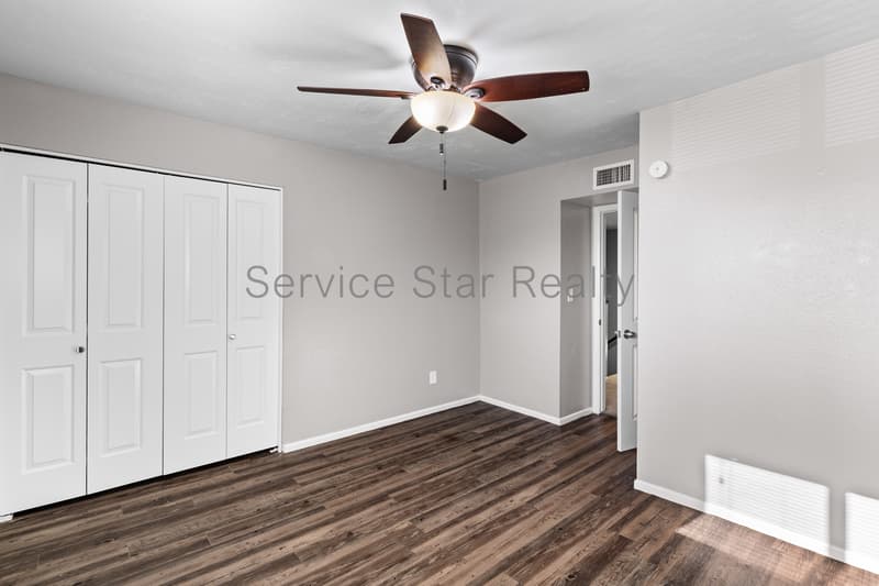 Phoenix House: 15411 N 2nd Pl