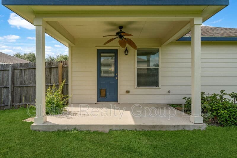 Schertz House: 237 Cactus Patch