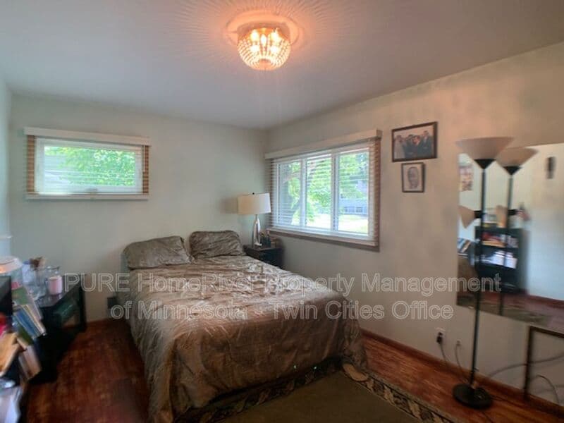Crystal House: 4160 Kentucky Ave N