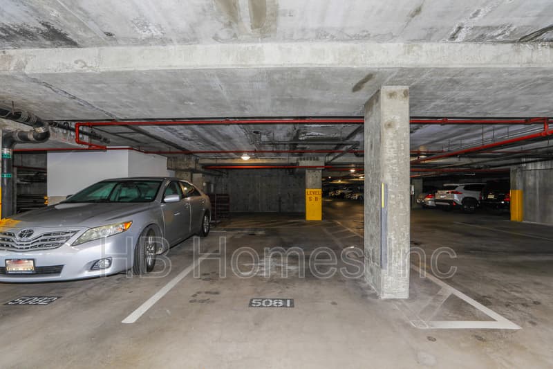 Honolulu Condo: 725 Kapiolani Boulevard #2402 - 1