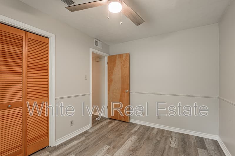Huntsville House: 610 Normal Park Dr