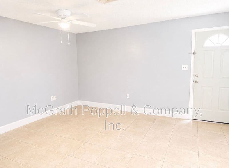 Lakeland Condo: 7702 Chase Rd