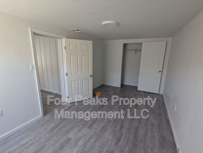Phoenix House: 102 E. Hatcher Rd.