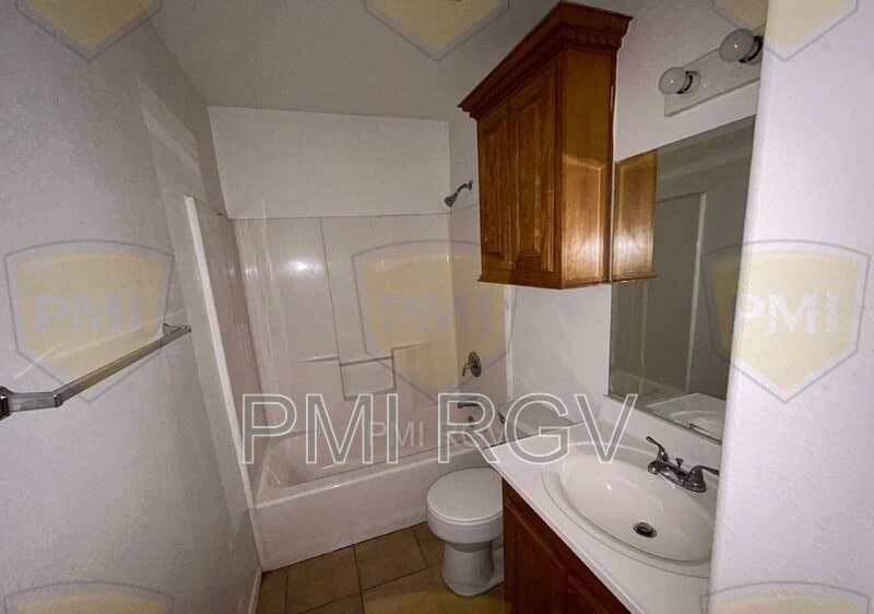 Pharr Condo: 1503 E Coyote St