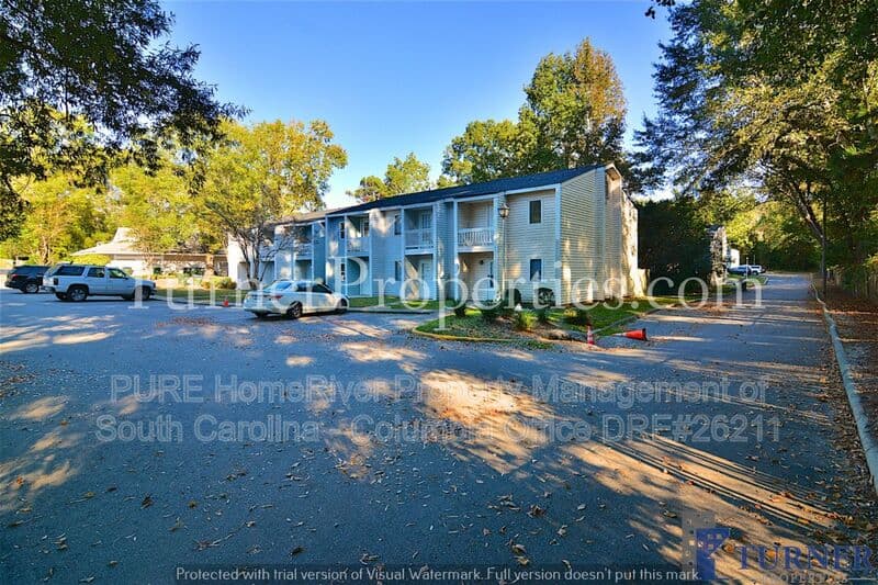 Columbia House: 308 Percival Rd