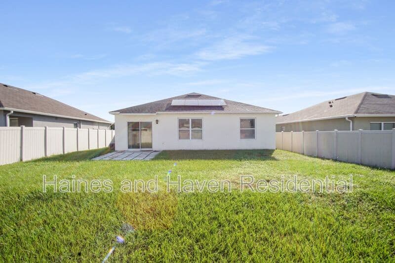 Winter Haven House: 409 Corso Loop